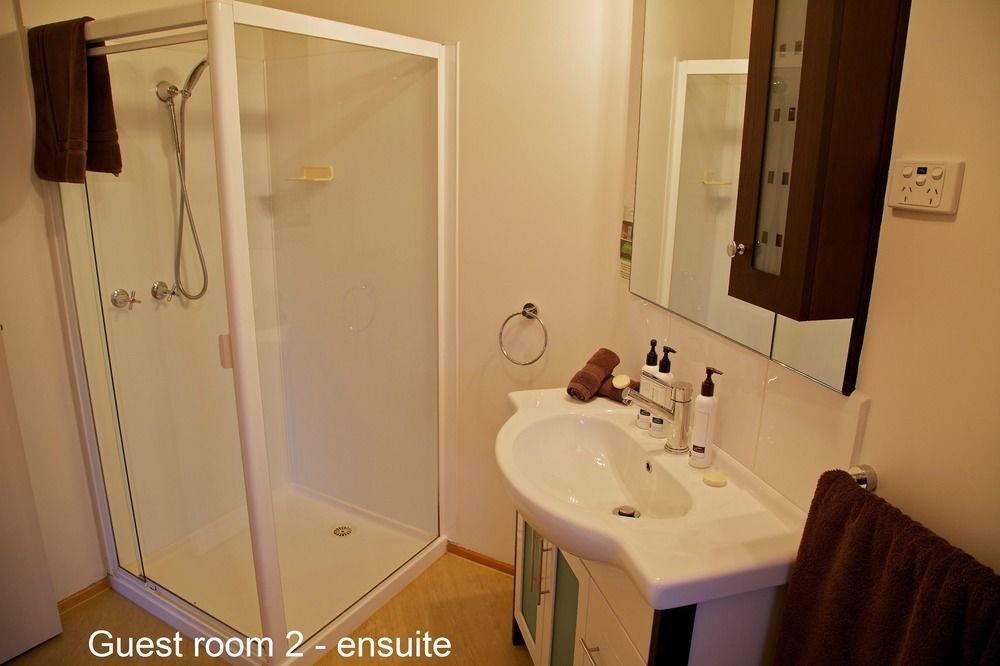 ונוס ביי Venus Escapes Guesthouse מראה חיצוני תמונה